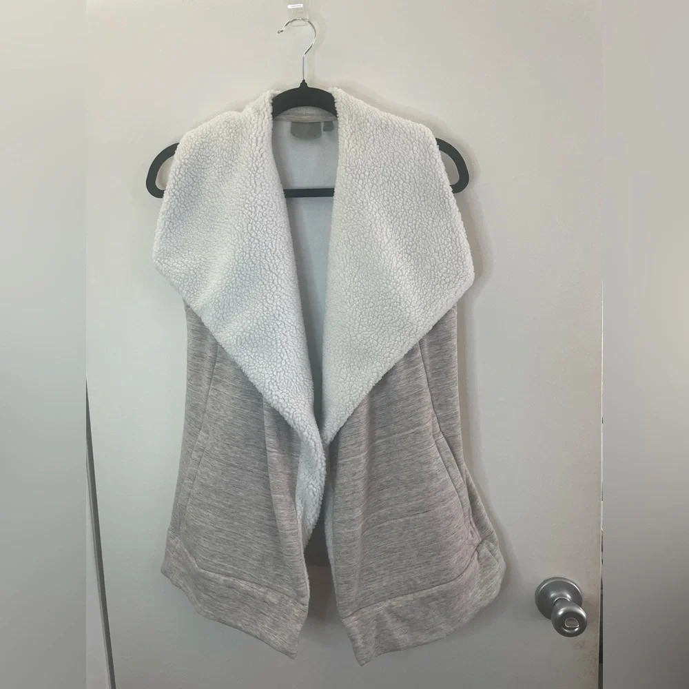 Athleta long line heathered vest - Size XS - Picture 9 of 10